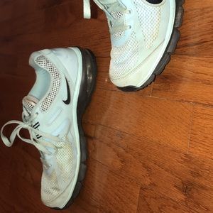 Nike Shoes - Nike air max Nike Shoes - Nike air max